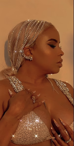 Amazyng Royale - Gallery Image 8